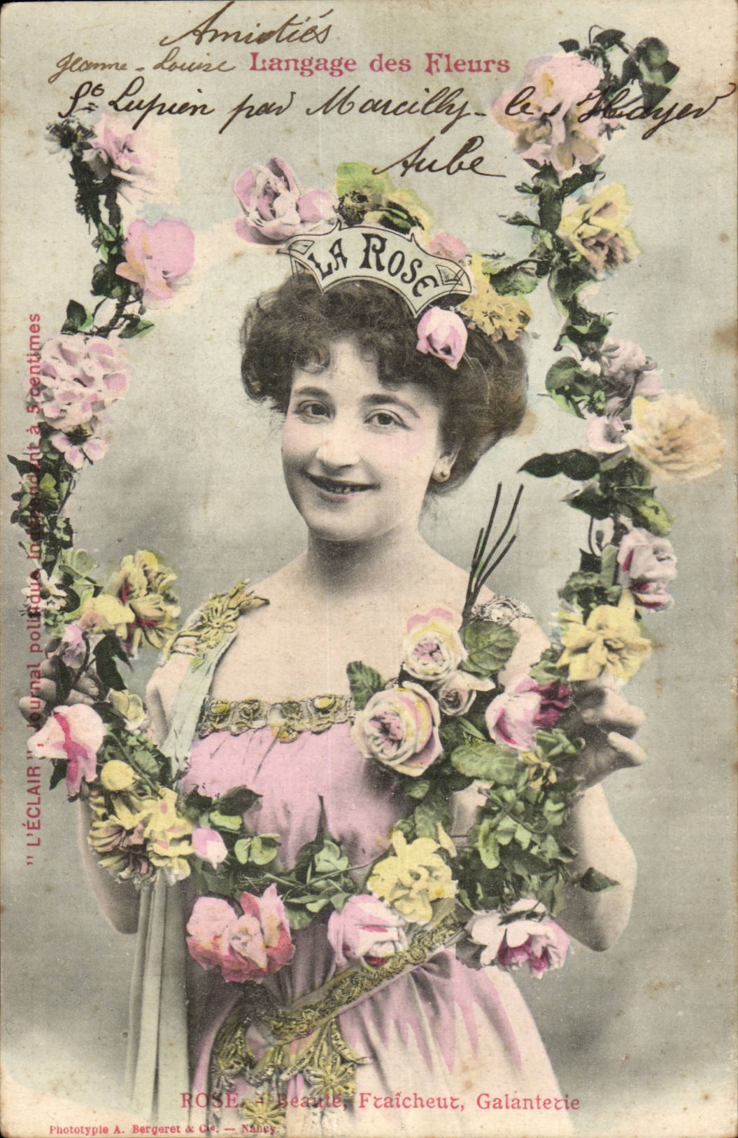 La Rosa — Tema: joven mujer vestida de rosa rodeada de rosas — editor A. Bergeret & Cie, Nancy