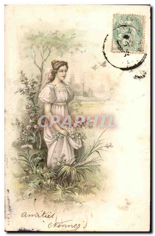 Giovane donna in abito leggero in un giardino — Amicitia — editore non visibile