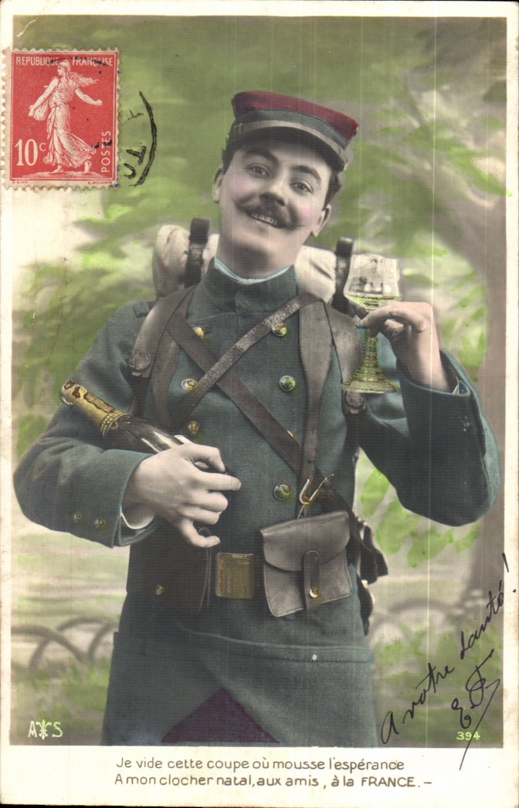 CPA FAntaisie Homme Je vide cette coupe ou mousse l'esperance (militaria)