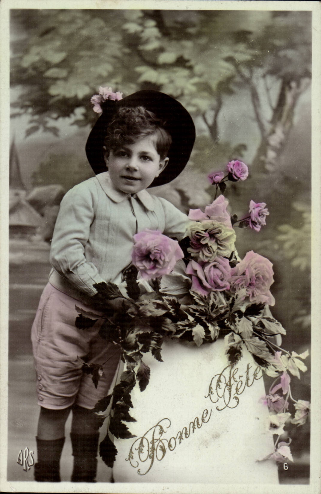 Enfant avec bouquet de roses — Bonne fête — ARS, n°6