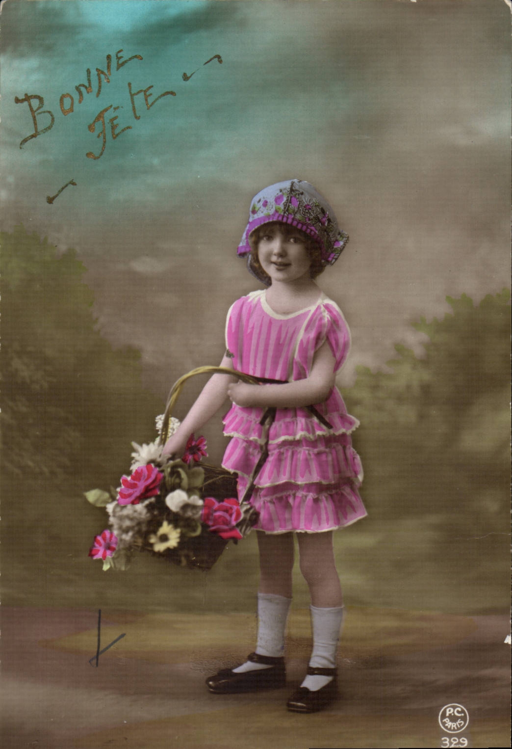Fantaisie - enfant - fille - Bonne Fete - Yvonne - rose - CPA 
