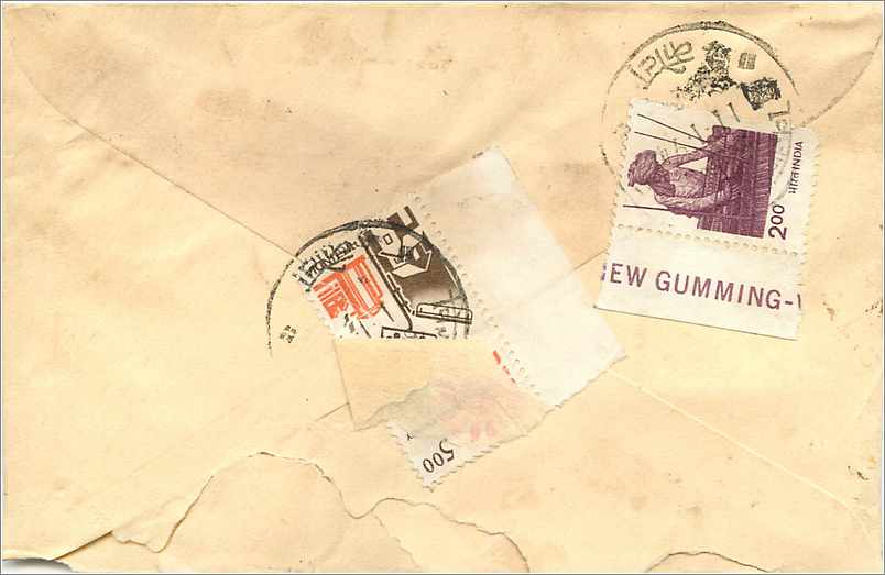 Indische Ansichtskarte — Text auf Englisch und in Devanagari-Schrift — 100-Rupien-Stempel — Rückseite