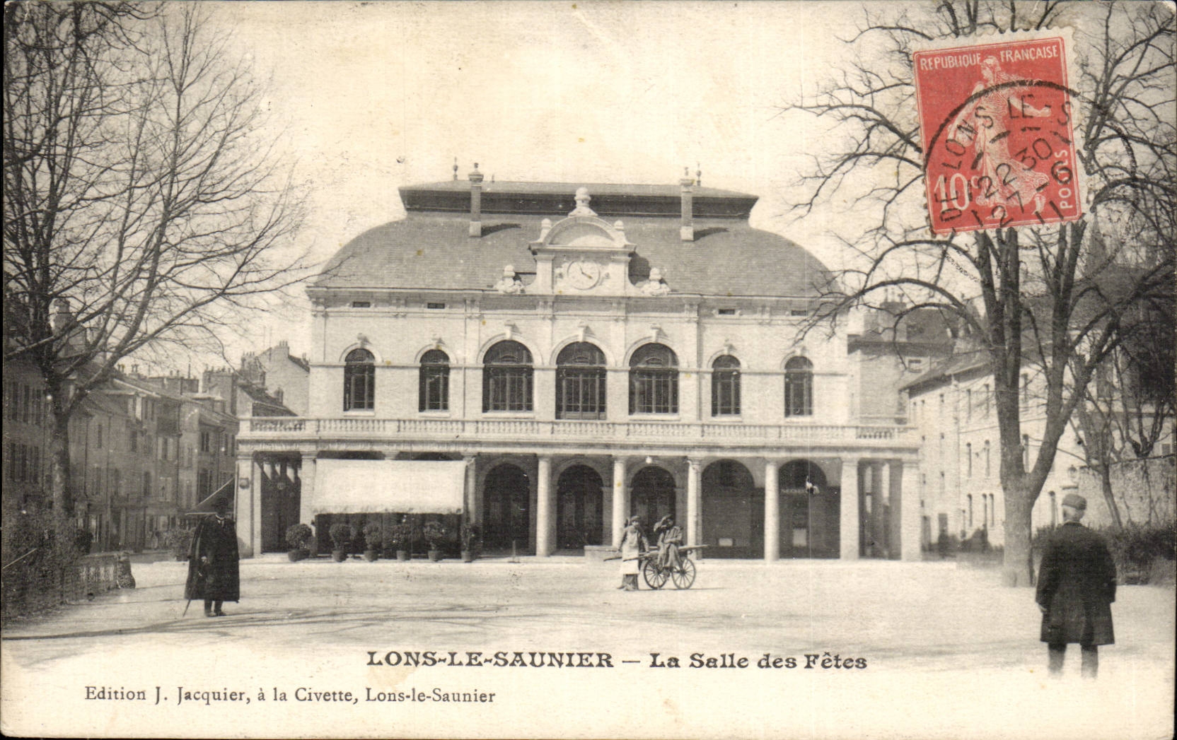 Lons le Saunier - La Salle des Fetes - Velo - CPA 