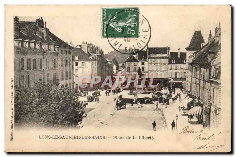 Lons le Saunier - Place de la Liberte - CPA (marche animee)