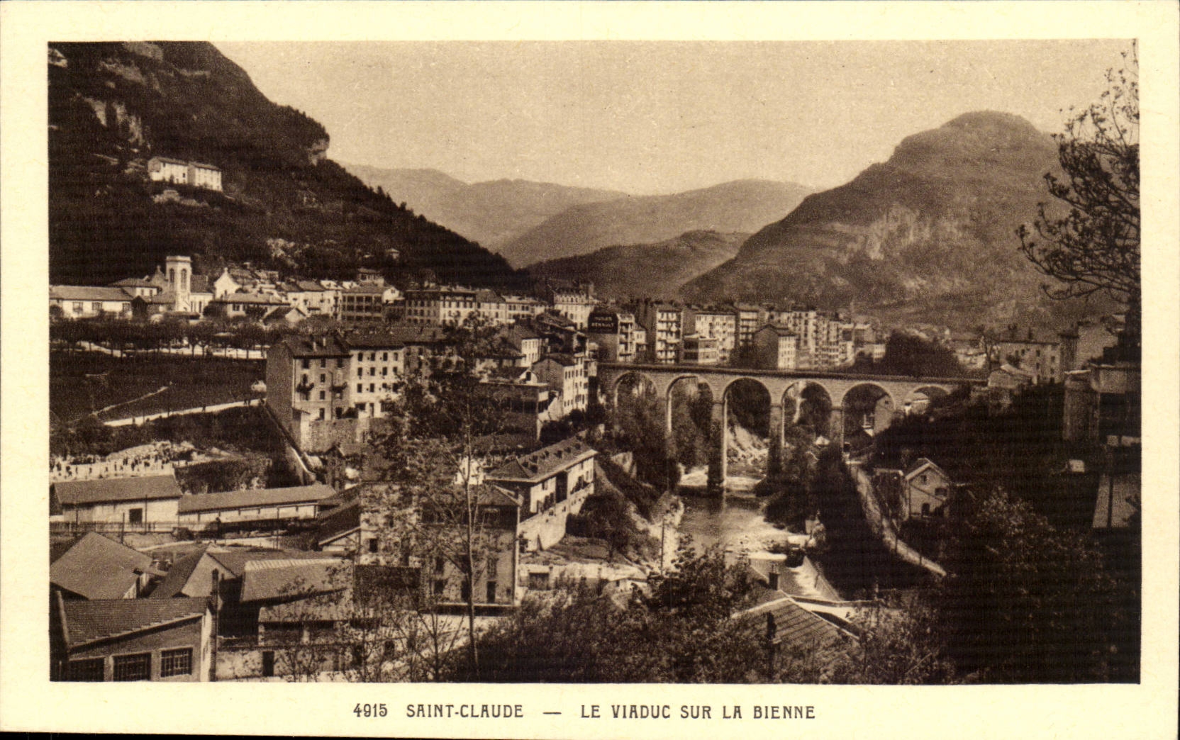 Sainte Claude - Le Viaduc sur la Bienne - CPA 