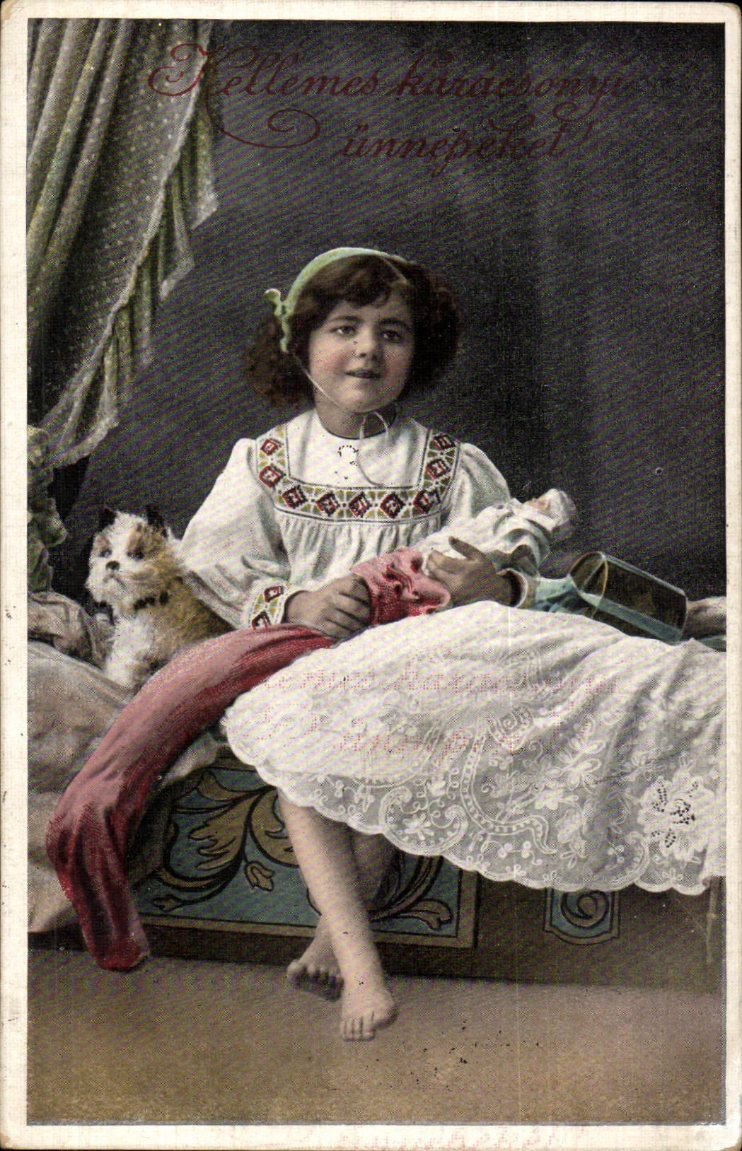 Fantaisie - Enfant et Petit Chien - Adrable little girl with dog CPA (carte hongroise Hongrie Hungary)