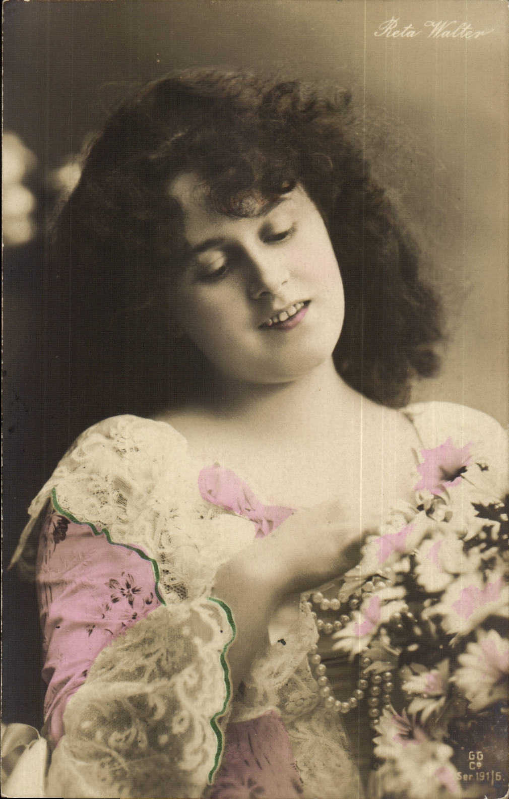 Reta Walter — Female portrait in lace dress and flowers — GG Ser.1915