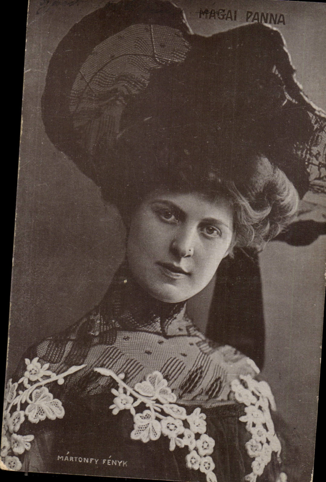Magai Panna — Portrait — Mártonfy Fényk