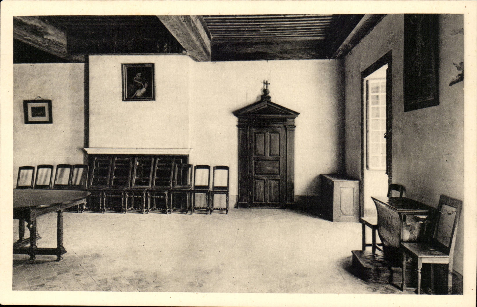 Salle à manger du Prieur Général — Monastère de la Grande Chartreuse — éditeur Serv. Commercial Monuments Historiques
