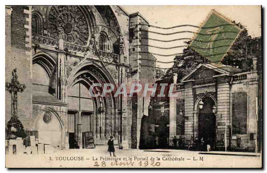 Toulouse CPA La prefecture et le portail de la cathedrale