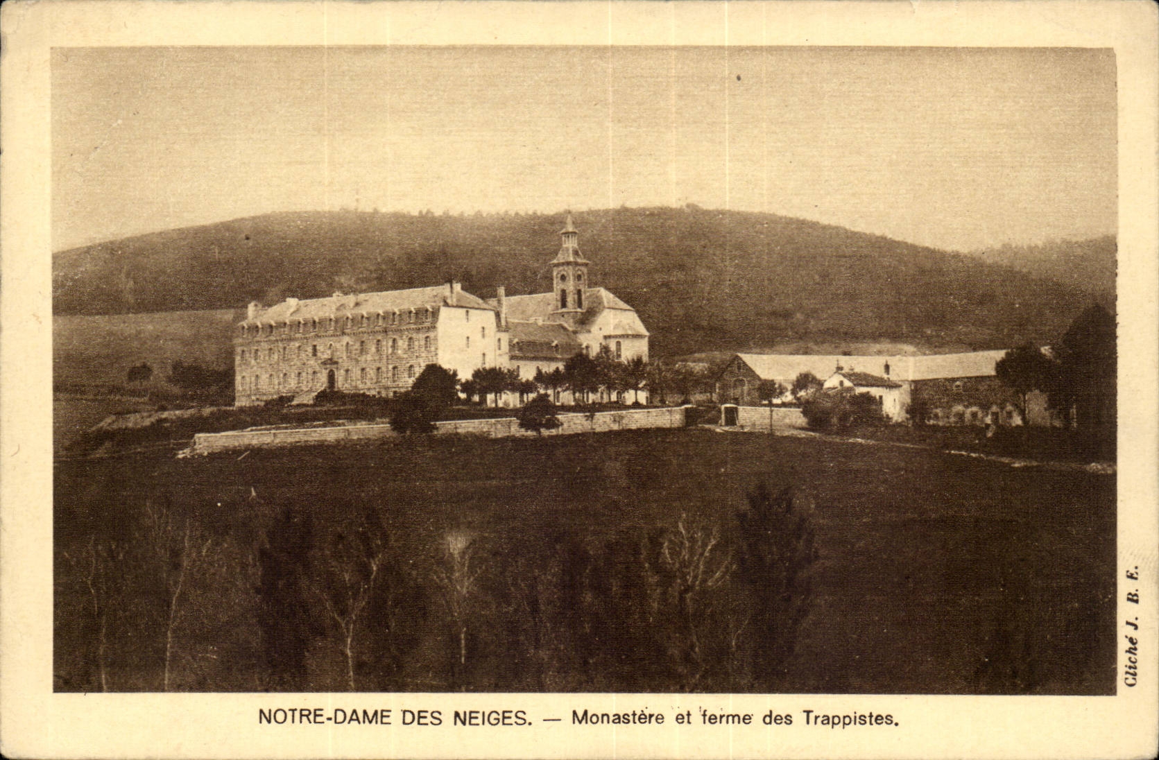 Notre-Dame des Neiges — Monastère et ferme des Trappistes — Cliché J. B. E.