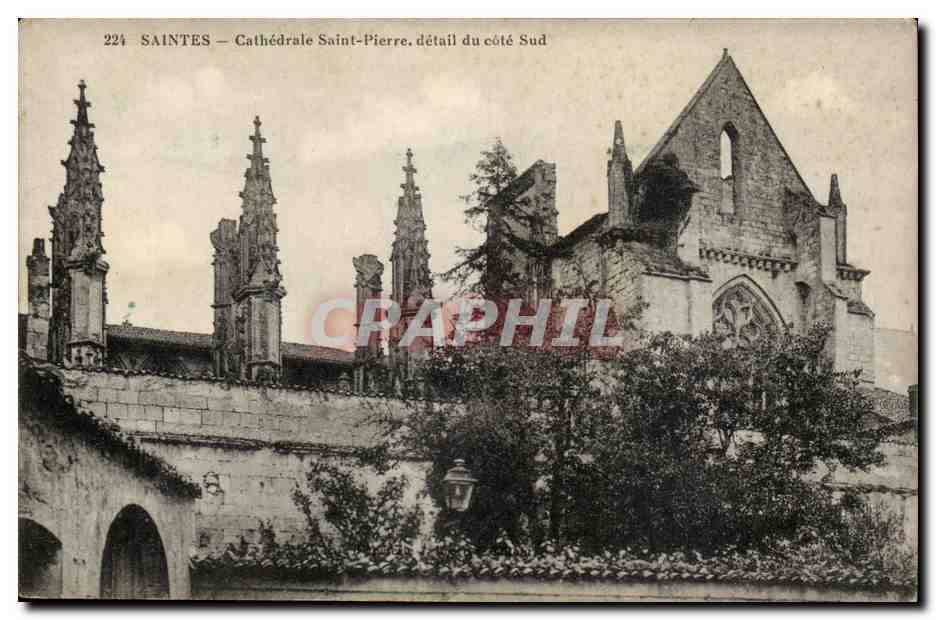 Saintes CPA Cathedrale Saint Pierre detail du cote sud