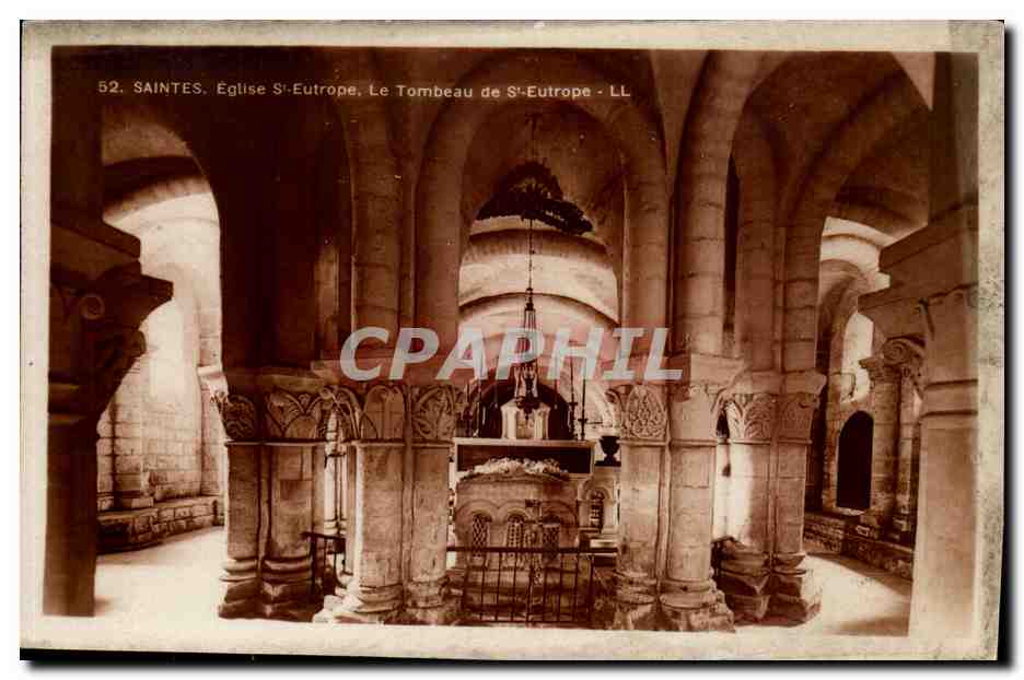 Saintes CPA Eglise Stge Europe Le tombeau de St Eutrope