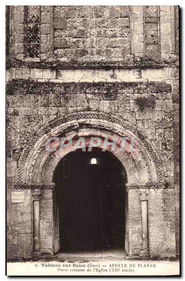 Valence-sur-Baïse — Porte romane de l'Église (XIIe siècle) — Abbaye de Flaran
