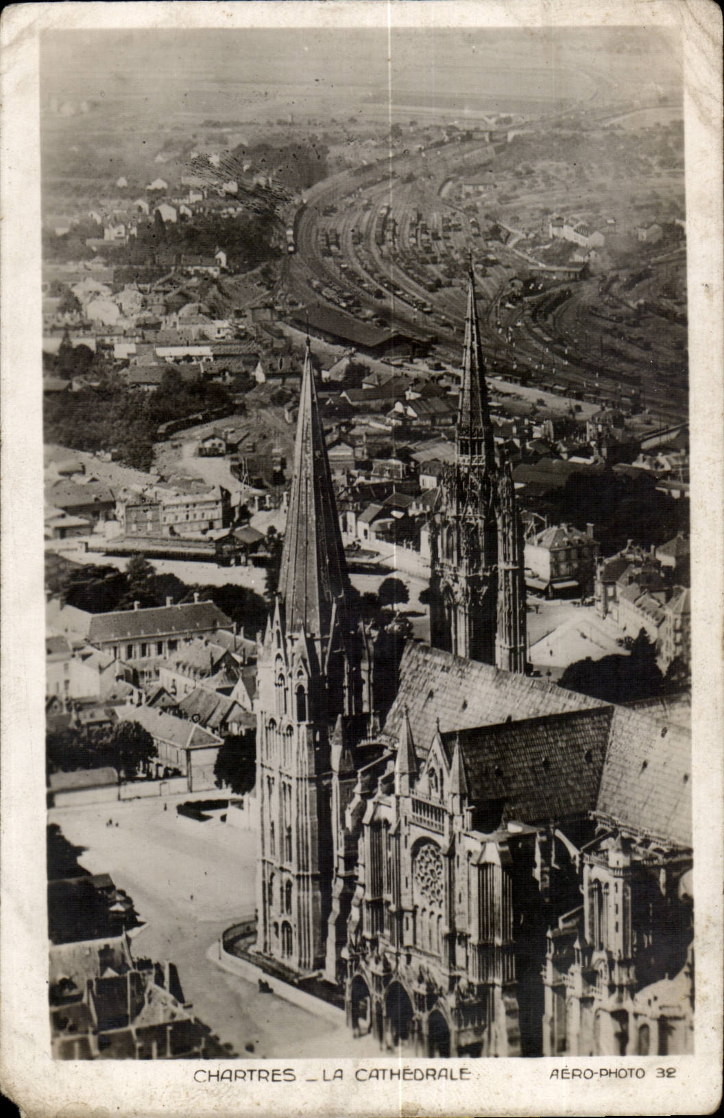 Chartres — La cathédrale — Aéro-photo 32