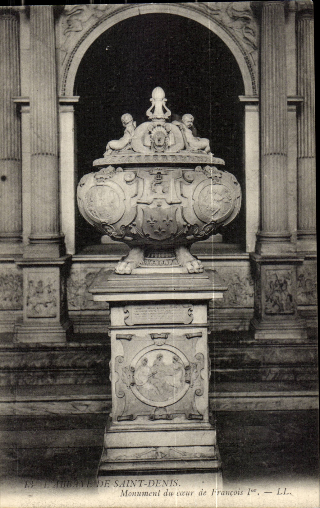 L'ABBAYE DE SAINT-DENIS — Monument du cœur de François Ier — LL.