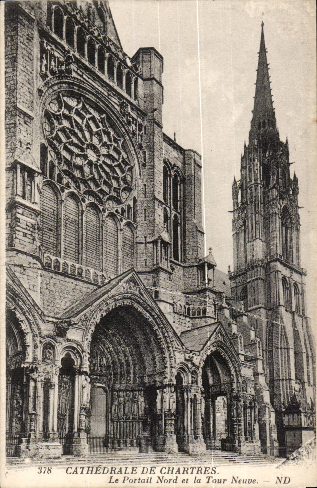 Cathedrale de Chartres CPA Le portail nord et la tour Neuve