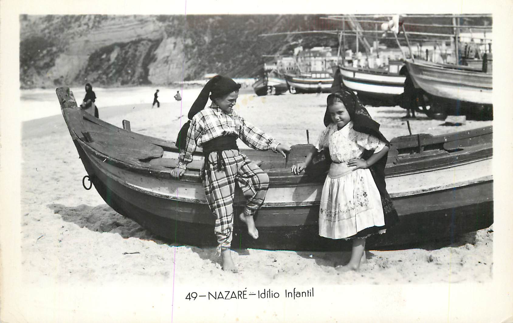 CPM Nazare Idilia Infantil Folklore Bateau Peche