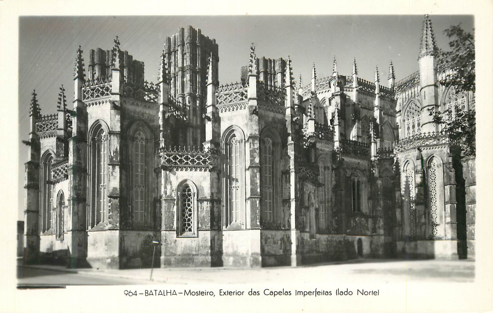 CPM Batalha Mosteiro Exterior das Capelas imperfeitas flado Noriel 
