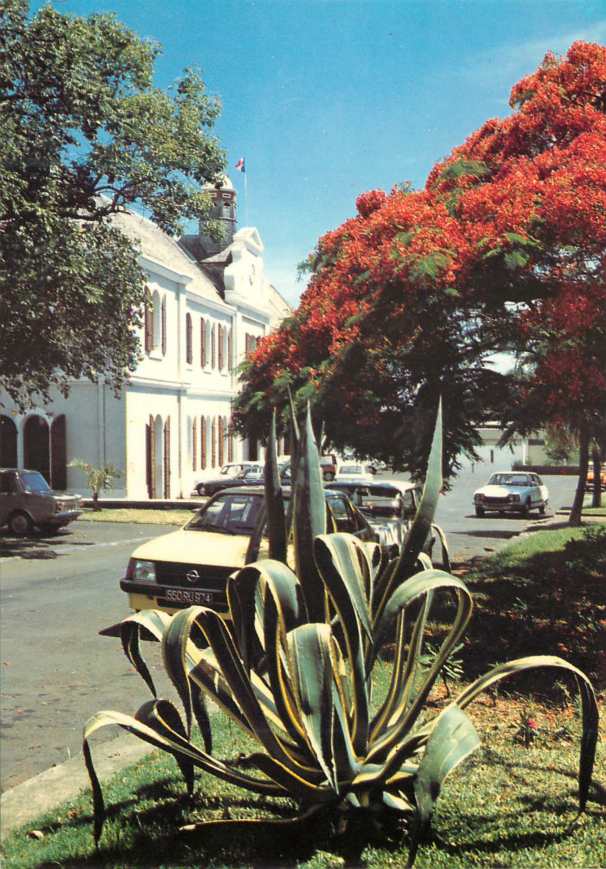 CPM Ile de la Reunion Hotel de Ville de St Pierre 