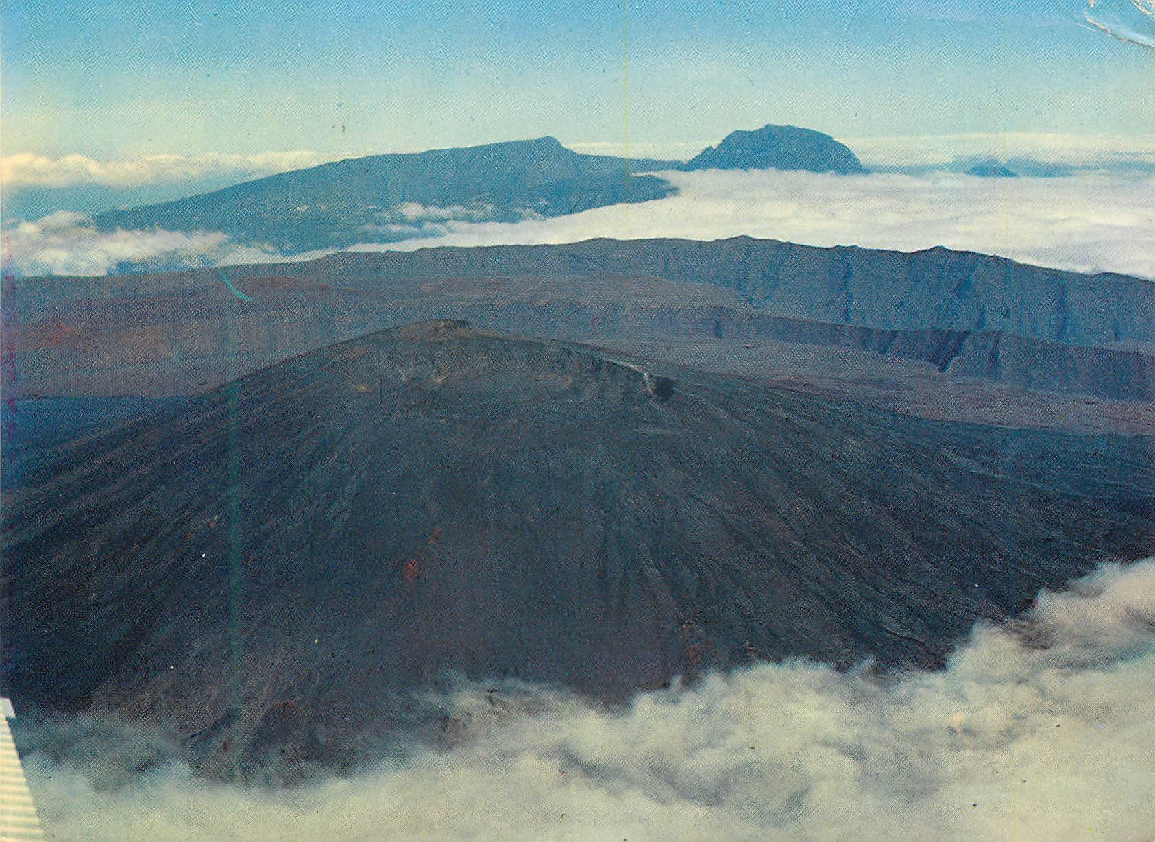 CPM La Reunion Le Piton de la Fournaise 