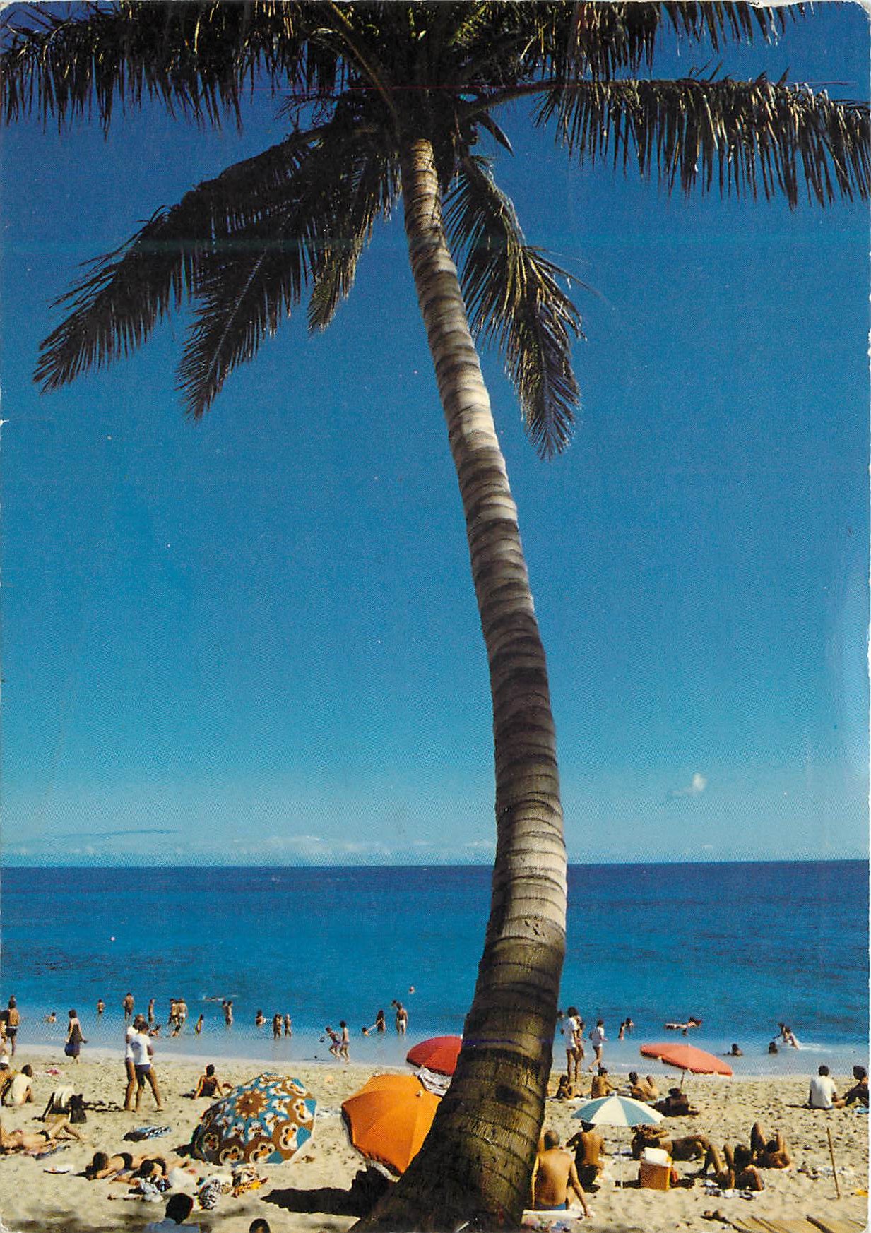 CPM Ile de la Reunion Plage du Boucan Canot 