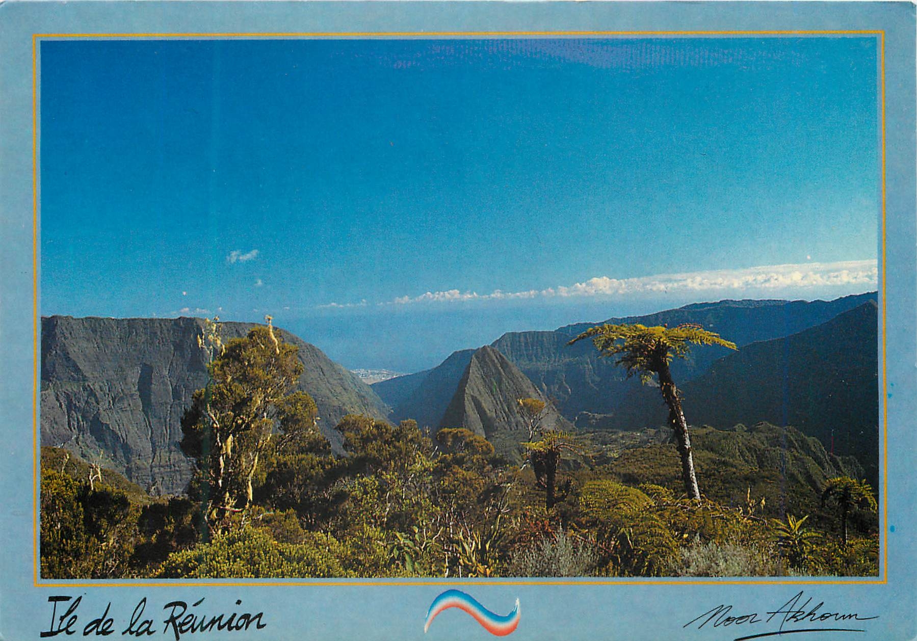 CPM Ile de la Reunion Vue du col de Fourche sur dos d arie et le port 