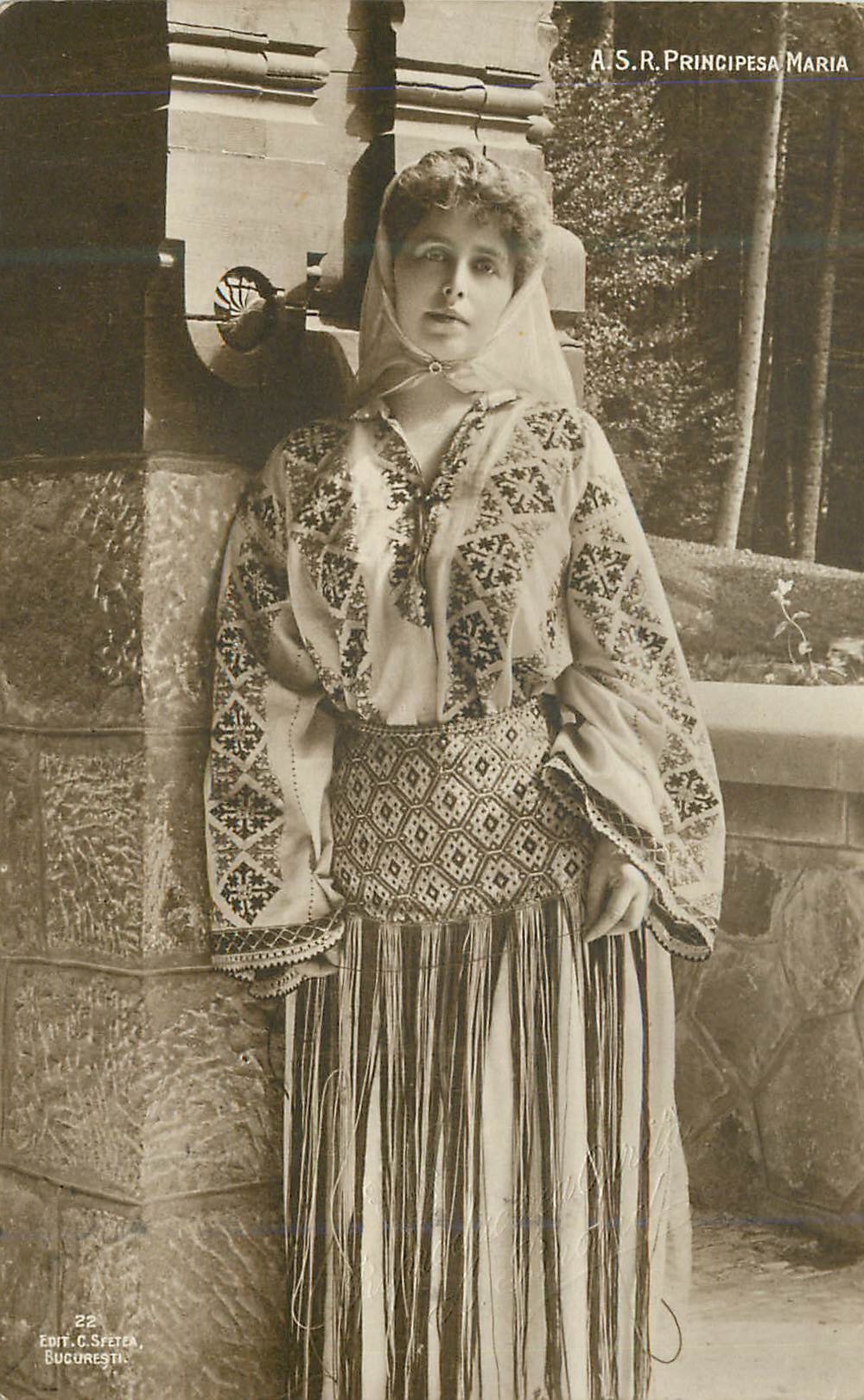 Princesse Maria — en costume traditionnel roumain — Edit. C. Sfetea, Bucarest