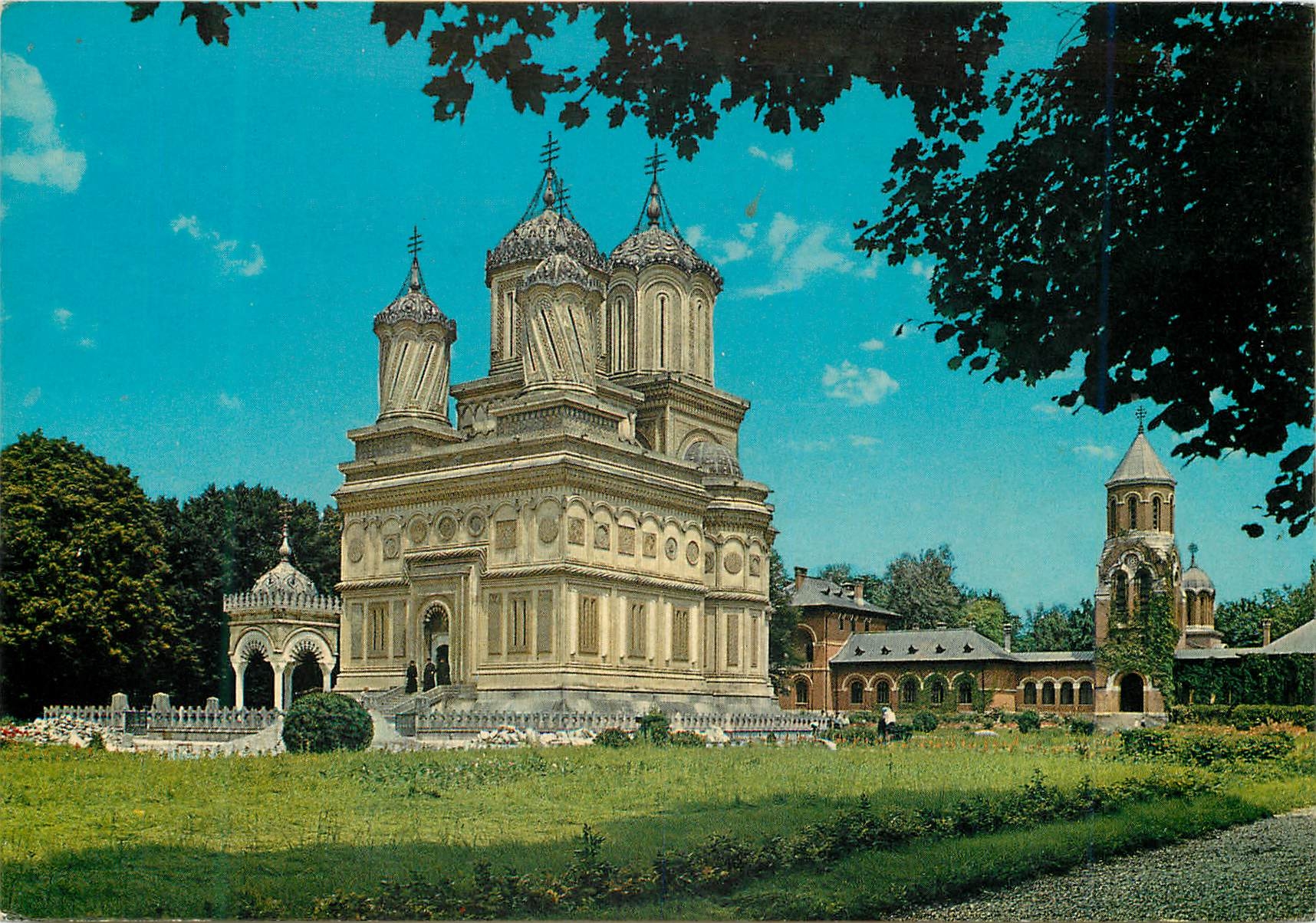 CPM Romania Curtea de Arges Le Monastere 
