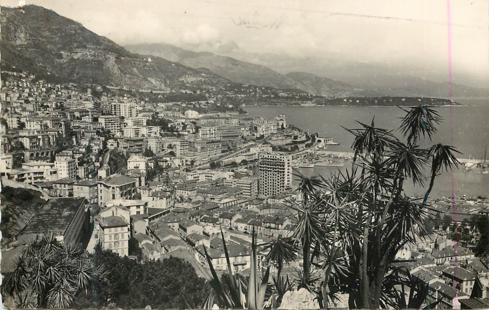 CPM La principaute de Monaco Vue generale de Monte Carlo 