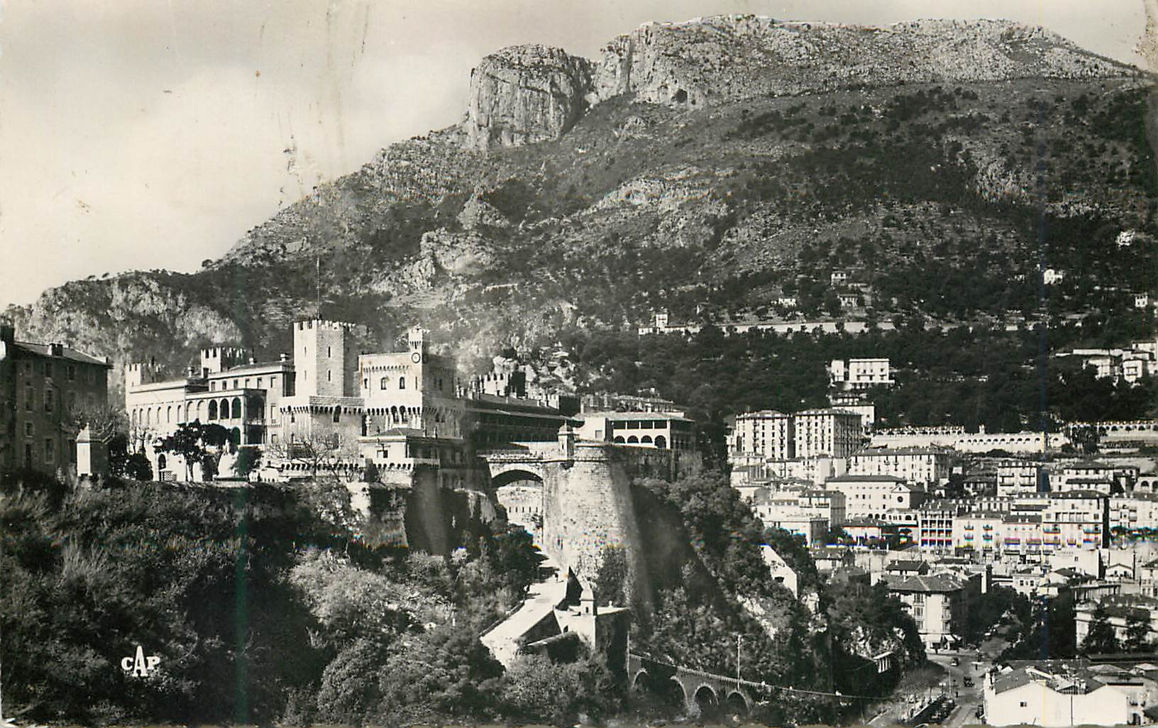 CPM Monaco Le palais du Prince et le rocher de la tete de chien 