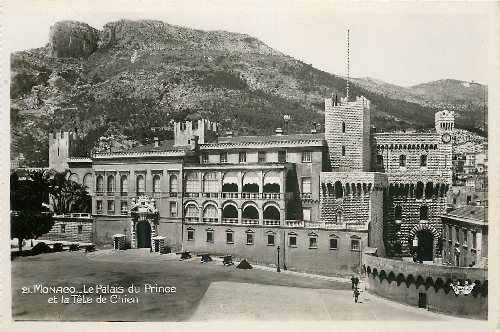 CPM Monaco Le palais du Prince et la Tete de Chien 