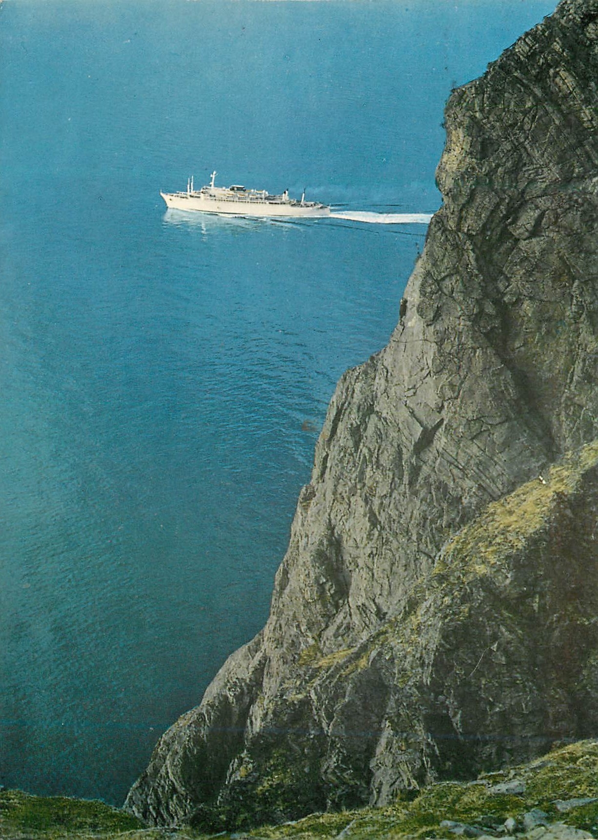 CPM Norway A tourist vessel passing the North Cape Bateau