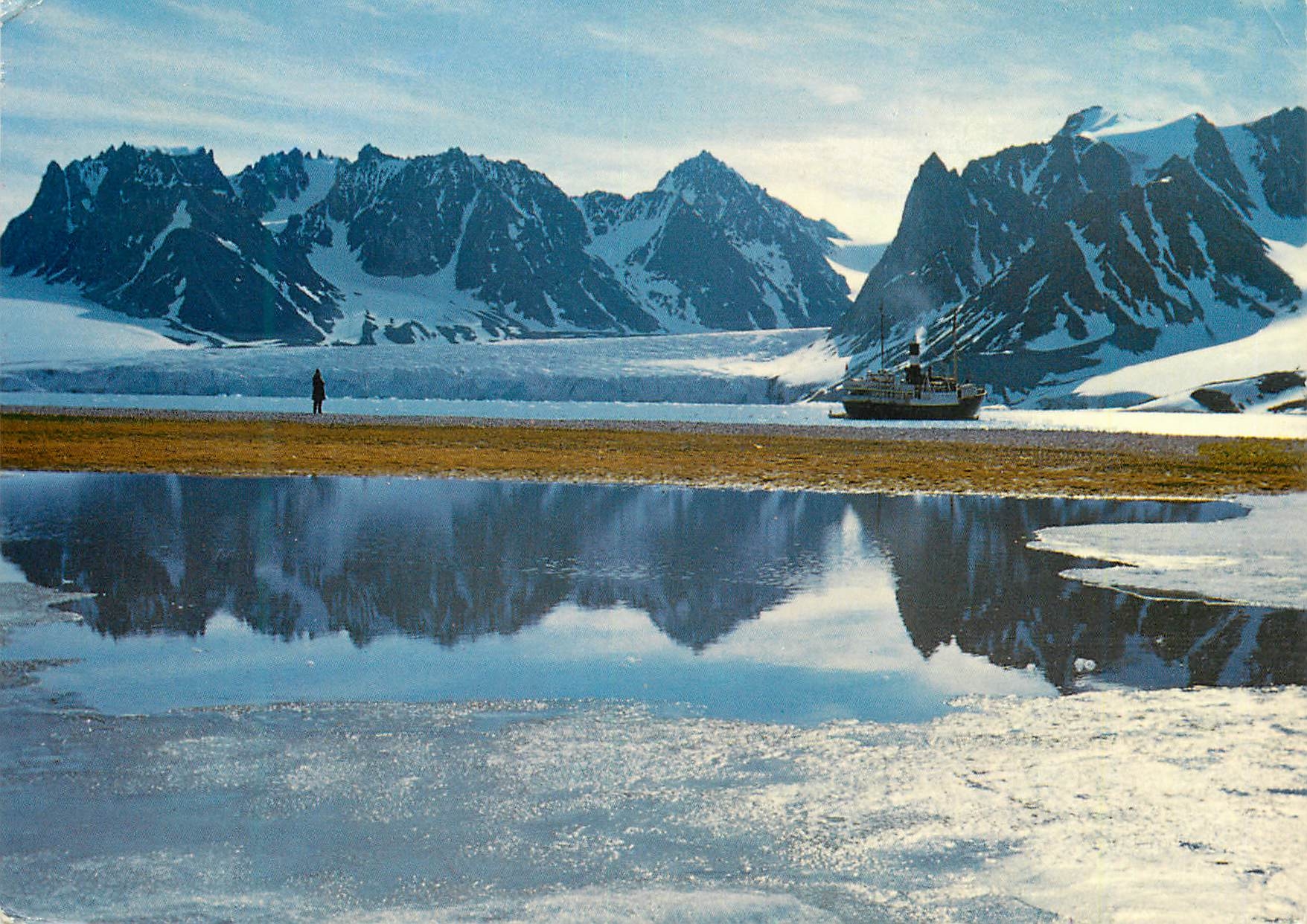 CPM The steamship Lyngen in The Megdalenabay 