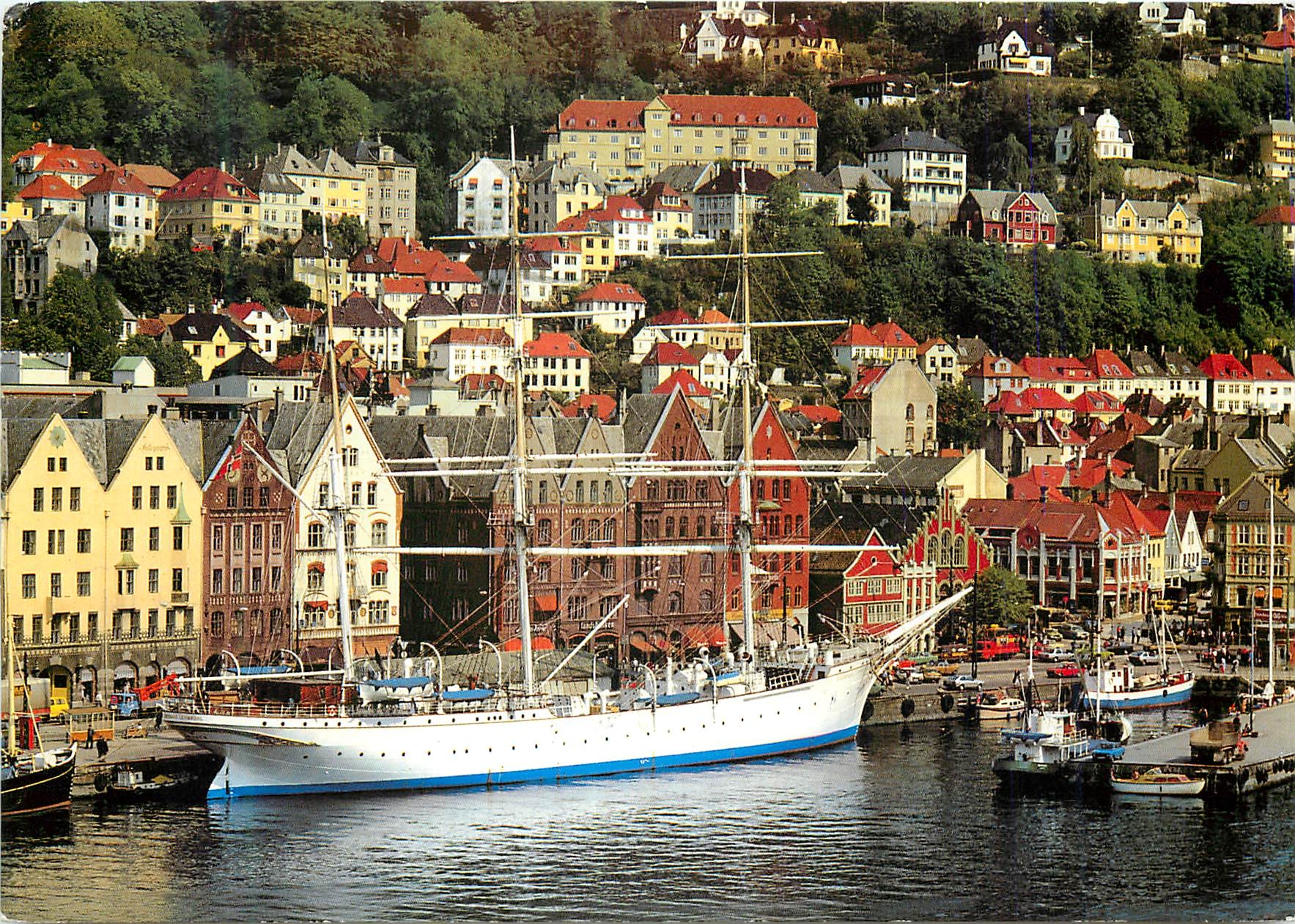 CPM Norway The harbour area Vagen Bateau