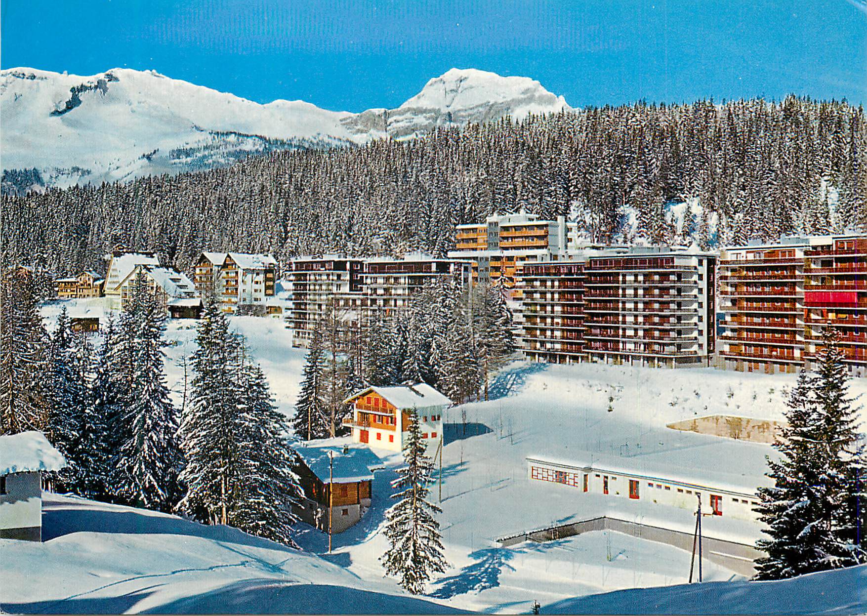CPM Crans s Sierre Bella Lui Palace Haut Roche Grand Vue et l Hotel de l Etrier 
