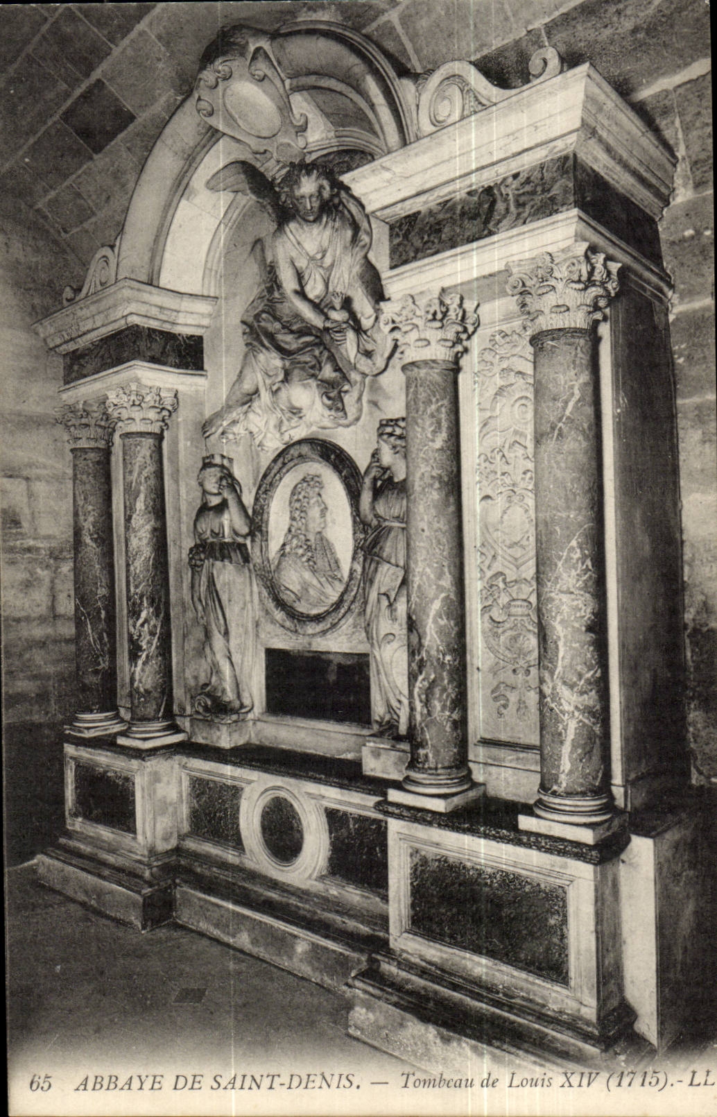 Abbaye de Saint-Denis — Tombeau de Louis XIV (1715) — LL