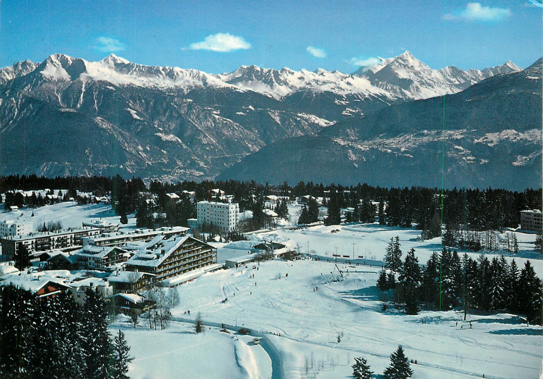 CPM Crans s Sierre Vue partielle aerienne Val d Anniviers et Weisshorn 