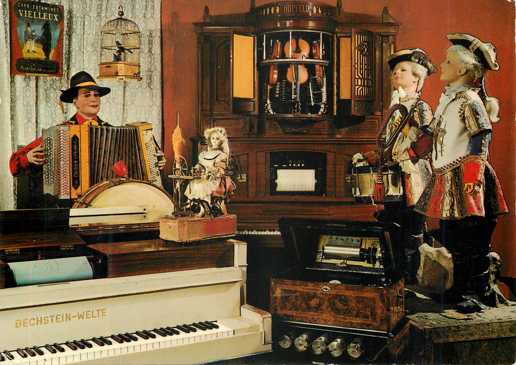 CPM Quelques pieces du Musee Baud L Auberson Suisse 