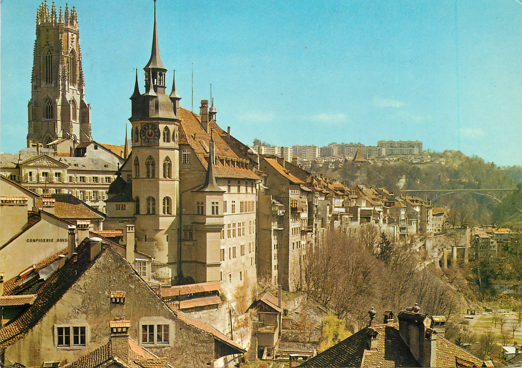 CPM Fribourg La cathedrale et une partie de la vieille ville 