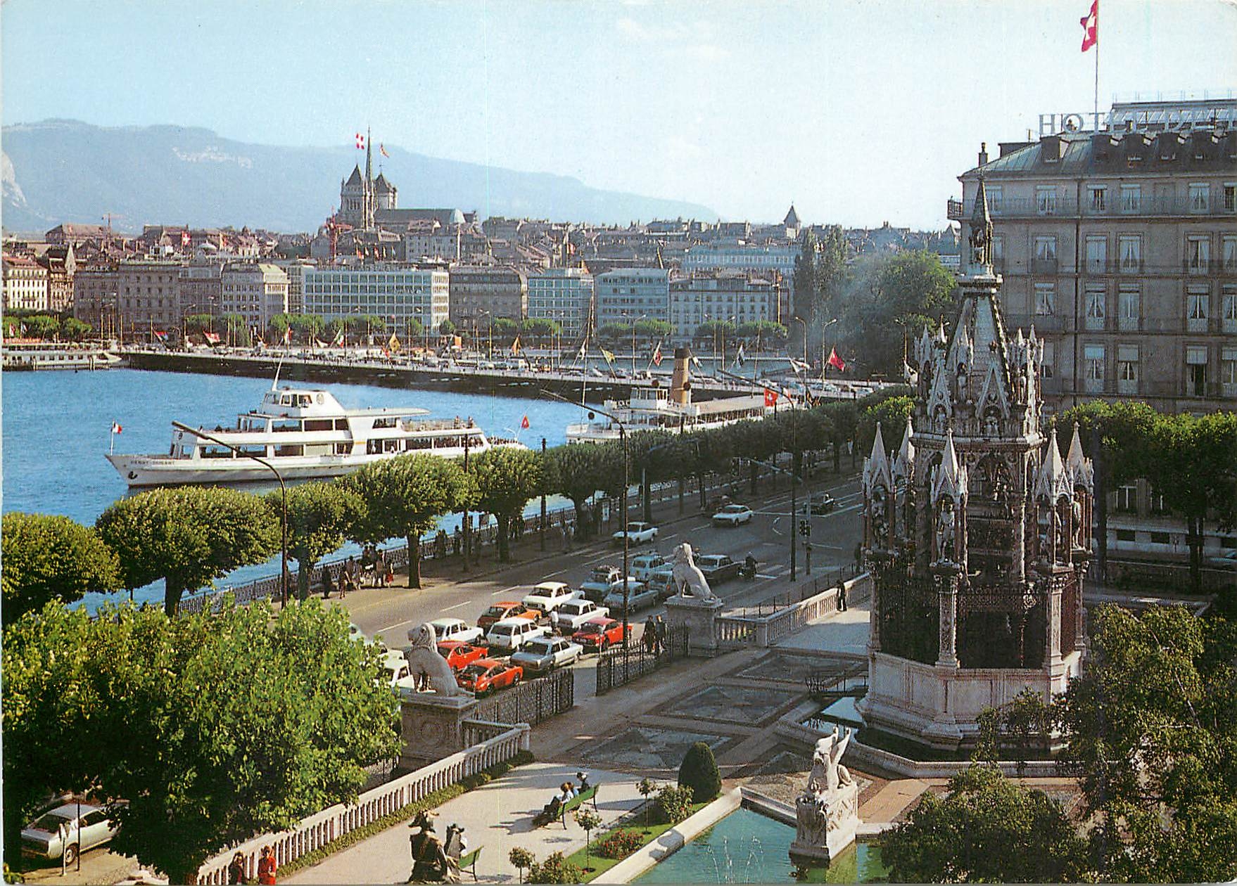 CPM Geneve Le monument Brunswick et la rade 