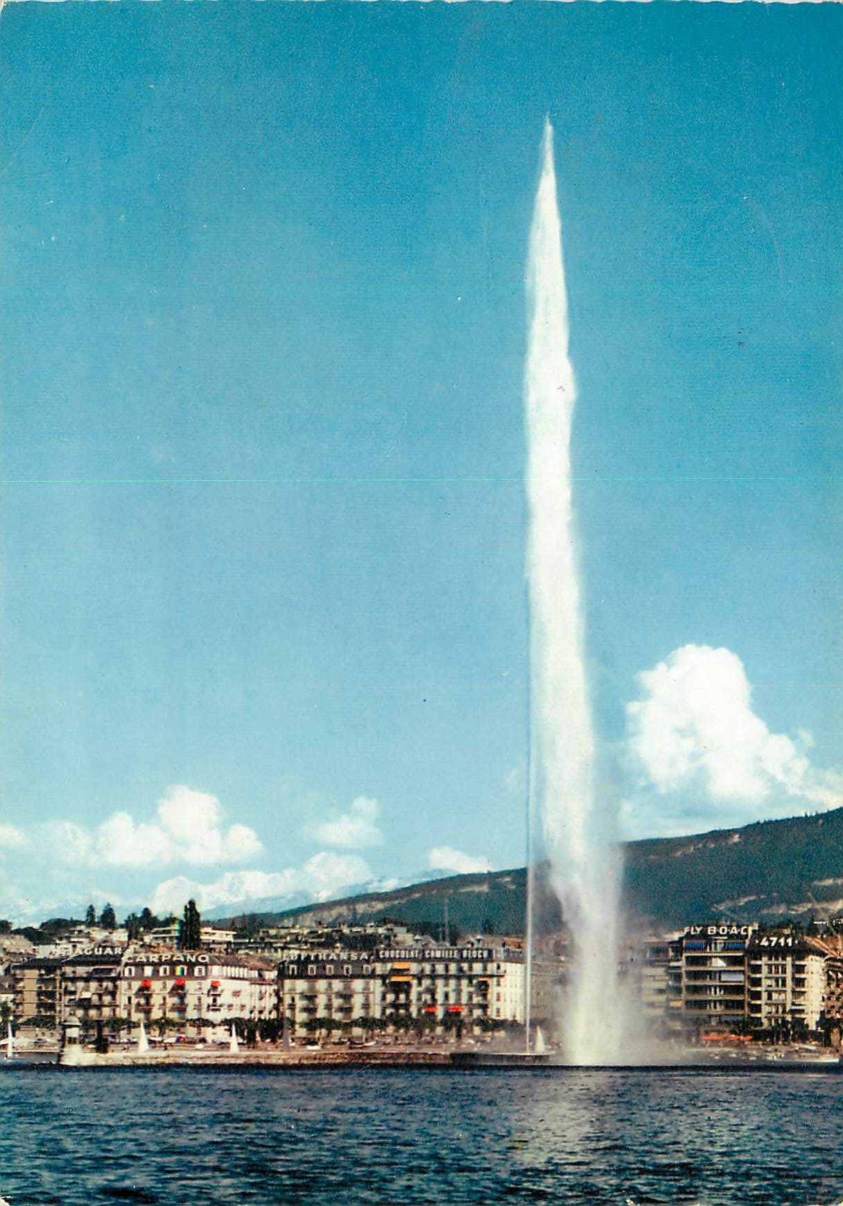 CPM Geneve Le jet d eau et le Mont Blanc 