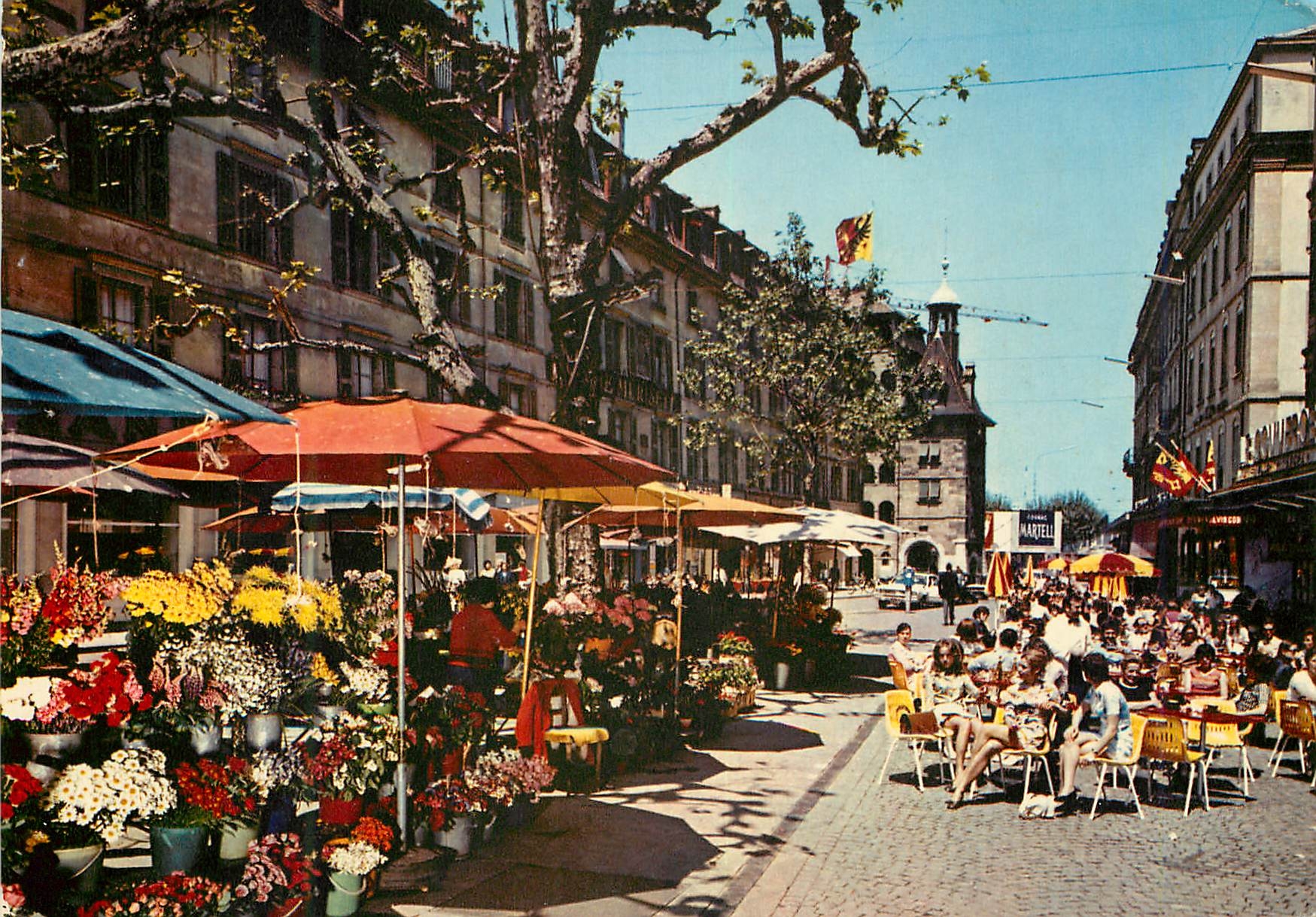 CPM Geneve La Place du Molard et ses grands Cafes 