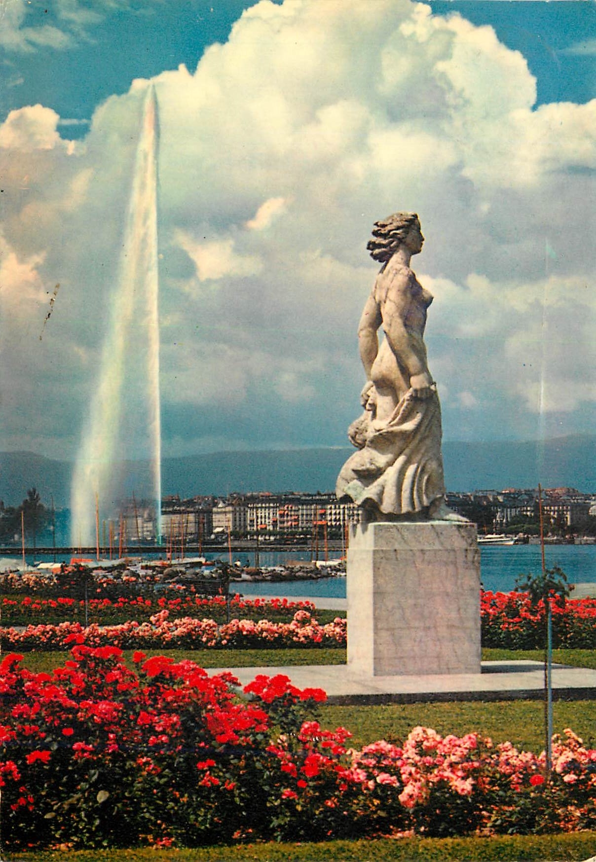 CPM Geneve Statue de la Brise et le Jet d Eau 