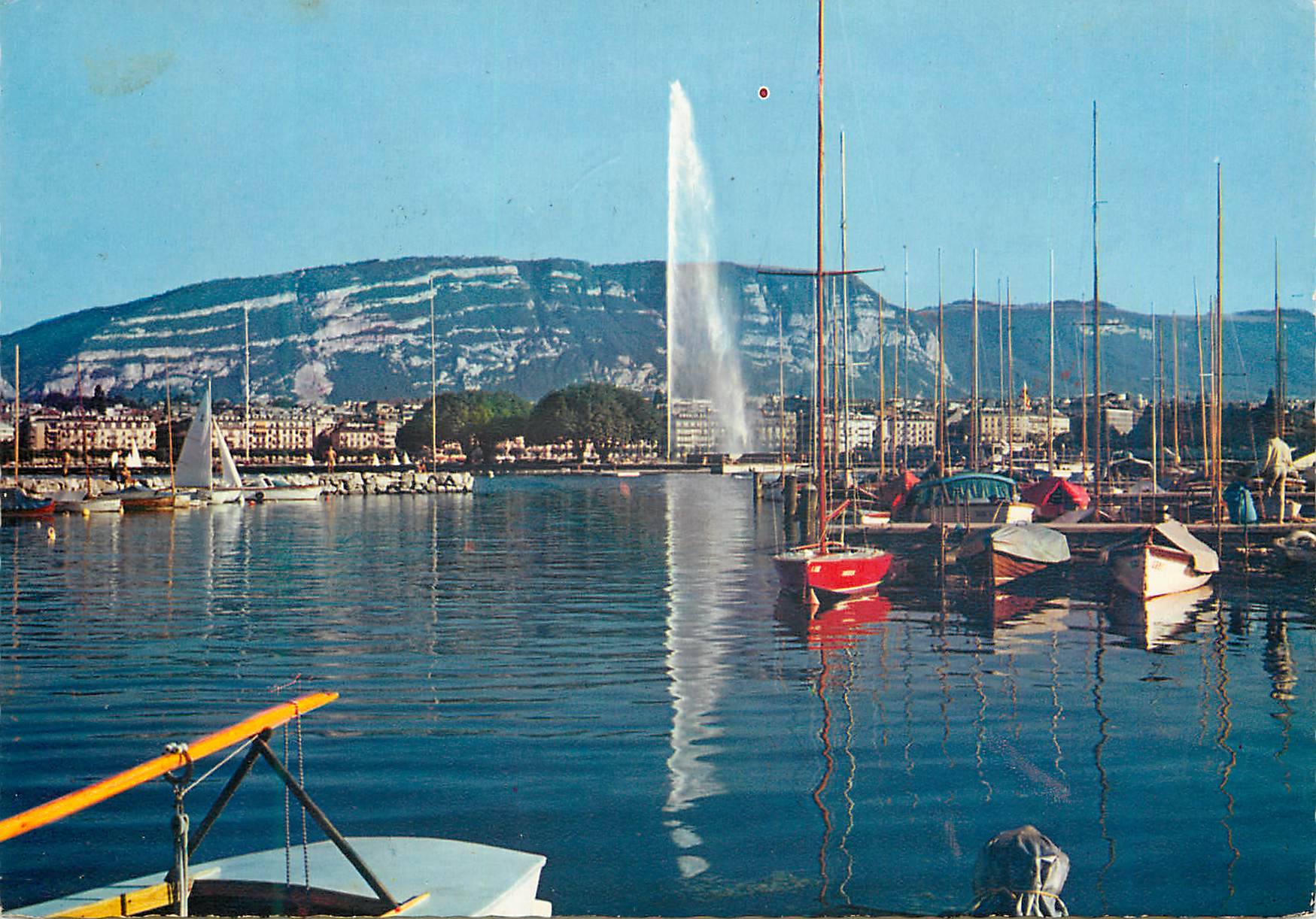 CPM Geneve Le Jet d Eau et le Saleve 