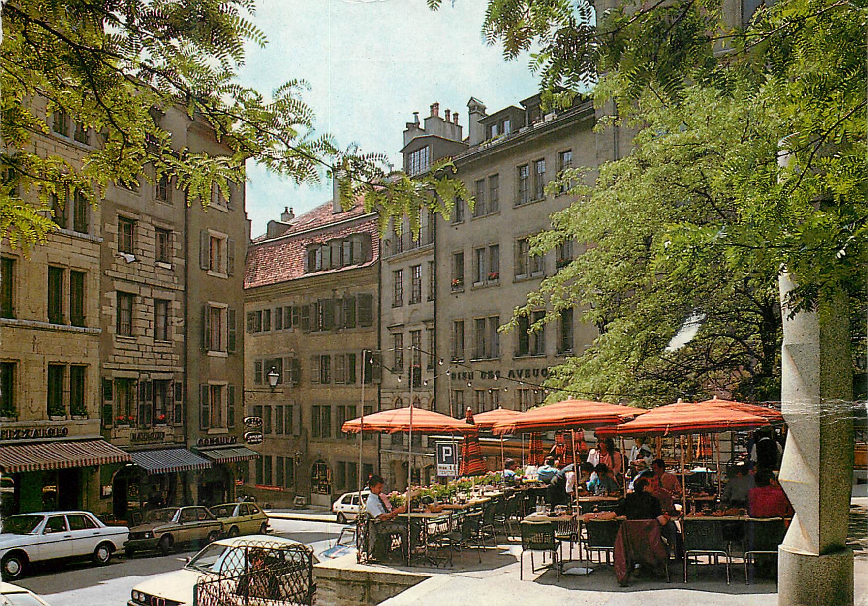 CPM Geneve Place du Bourg de Four 