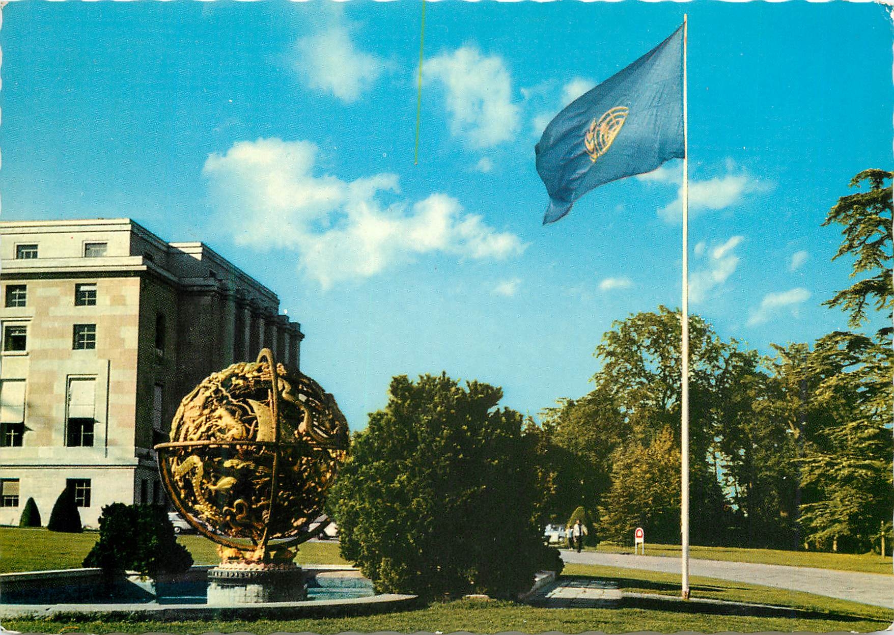 CPM Geneve Palais de l ONU et la sphere Armillaire offerte par la fondation Woodrow Wilson 