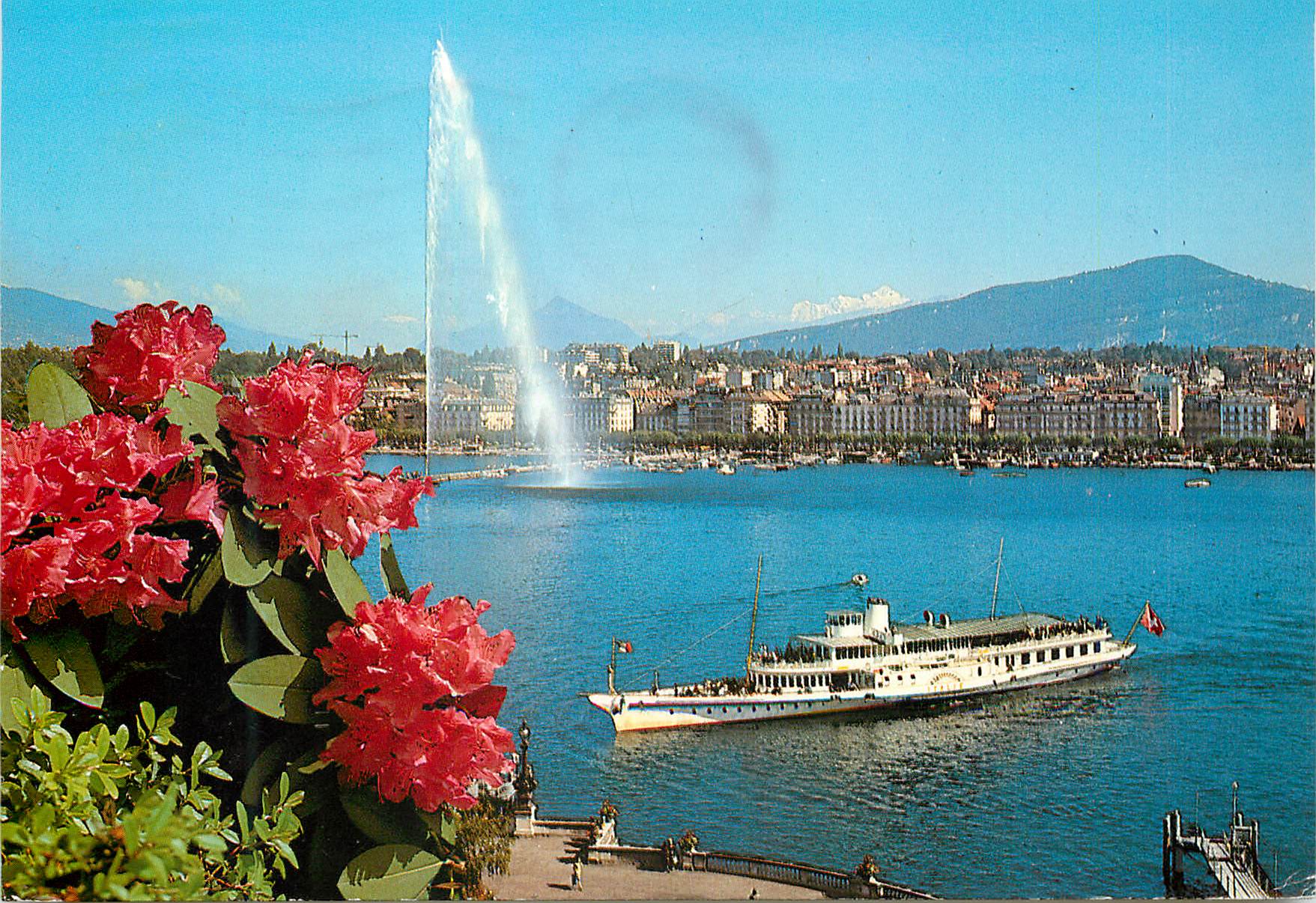 CPM Geneve Le bateau Italie la rade et le Mont Blanc 