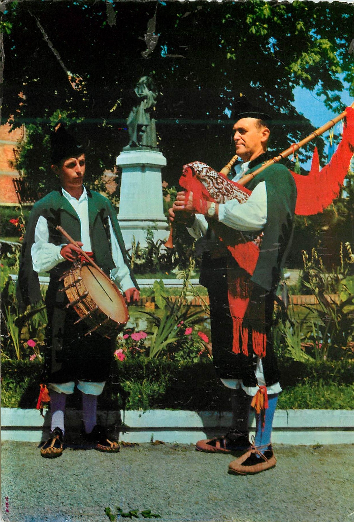 CPM Llanes Asturias Cornemuseur et Tambouriner de Llanes 