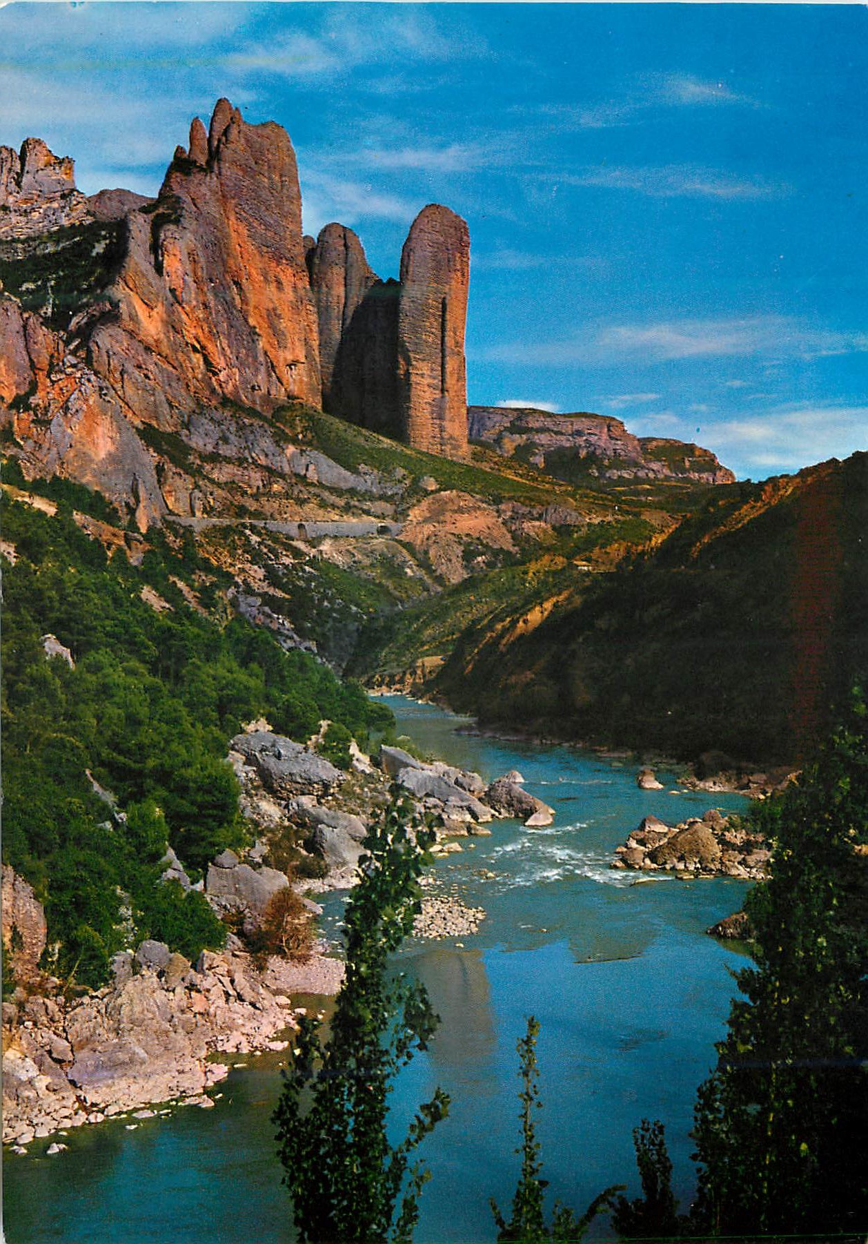 CPM Riglos Huesca Mallos Pison y Fire Rio Gallego 